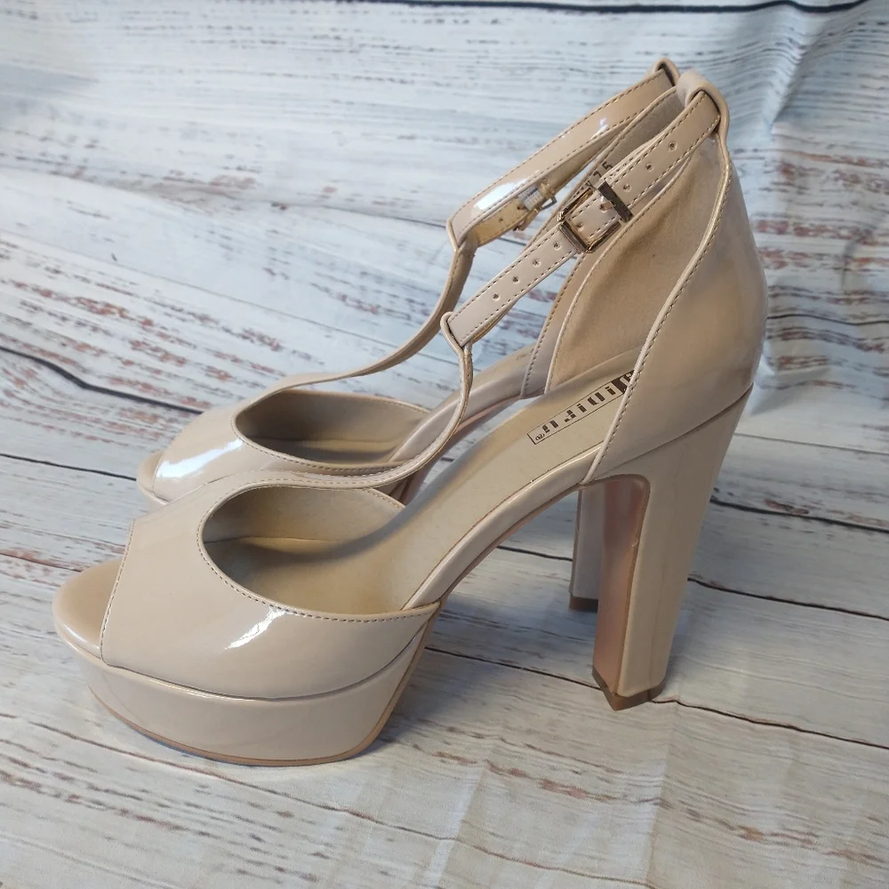 IDIFU Heels nude Size 7.5